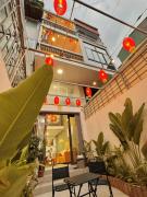 Ancient street view 5BR Balcony Hoan Kiem lake