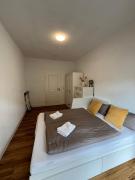 Business, Family & Friends I zentrumsnah l ruhig I Balkon I Waschmaschine