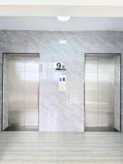 modern executive three bedroom apartment which features a swimming pool, state of the art fully equipped gym andmodern unmatched luxurious facilities which offfers luxury lifestyle