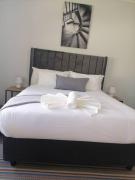 Moxwini Self Catering Apartments
