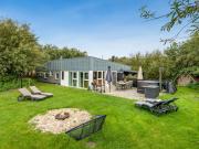 Holiday Home Jerrit - 1-4km from the sea by Interhome