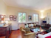 Valentine Lakeside Villa by Bookinggardalake