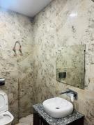 Top New Delhi Top New Delhi