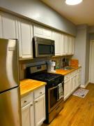 Chic 2BR Near Capitol Hill & Nightlife