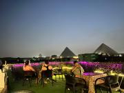 2 Jana Pyramids view inn