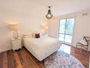 Hill top views, near wineries, sanctuary, main st