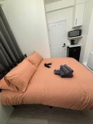 Big Ben nearby Room in central