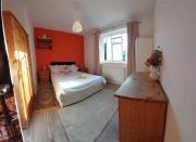 Comfortable doble room close Hide Park