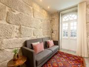 Porto Stay for 3 near Ribeira