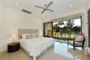 Esplanade Villa Port Douglas - Perfect location