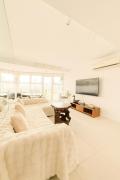 Cozy 2-bedroom in The Venice Luxury Residences