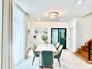 Top Sathani Khlong Rian