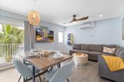 Sea Angel - Pet Friendly, Located in Siesta Key Village, Steps to Siesta Key Beach!
