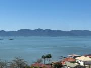Oceanfront apartment with beautiful view