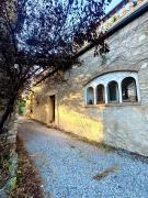 Large duplex with garden in historic house