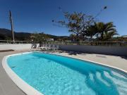 cód 77 · Amplo apartamento a 80 metros do mar