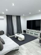 XXL comfort terrace king bed & garage