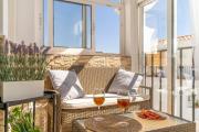 Apartamento con terraza soleada y piscina en Benalmádena cerca de la playa