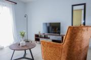 Modern 1BR Flat - Near Canal Walk