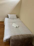 Near Botanic Apartment