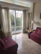 Frente a plaza colon