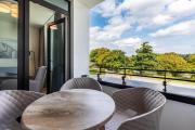 Deluxe-Apartment 2-10 mit Balkon und schönem Gartenblick
