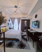 Studio with Balcony plus City View at Inspiria with Fast WiFi & Free Netflix