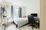 Eclectically Curated 2BD Flat in Canary Wharf