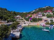 Katja in VinišćeMittel-Dalmatien