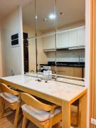 Stylish Bright Stay for Work or Leisure