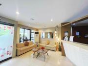 Travelbee Business Inn