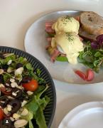 3 minutes on foot from Itaewon Station, 3 private rooms # Station area # Hotel bedding # Ground floor