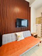 Chic Bright Urban Comfort Suite