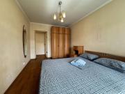 Комфортні 2-кімнатні апартаменти в центрі, метро Печерська