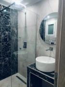 EriZen Jacuzzi suites