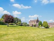 3 Bed in Kinglassie FF224