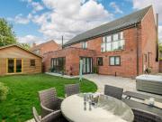 4 Bed in Aylsham 90094