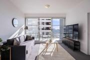 Stylish 2BR Apt Overlooking Darling Harbour