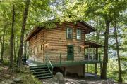 Beautiful Rustic Cabin Surrounded by Nature with Incredible Views and a Wrap-Around Deck for an Amazing Glamping Experience in Marshall, NC