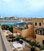 Stay by the Grand Harbour of Valletta