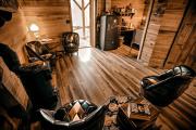 Luxury Cabin for Two with Beautiful River Views near Knoxville
