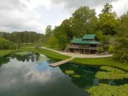 16 Guests | Ponds | Hot Tub | Game Room | Trails in Sarahsville