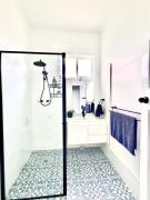 Corner Cottage- Pool Table, WiFi, AC & Firepit