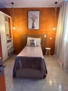 La vita hospedaria studio laranja