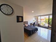 S02 MASTER SUITE Premium Suite Frente al TEC CEM Cocineta WiFi Balcón Parking Terraza