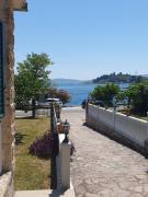 Apartmani Ana Kamenari