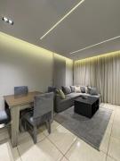 Evoke suites royal