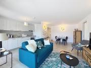 Serenity Getaway–4 people–WiFi–Terrace–Garage