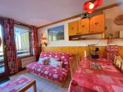 Grand studio pour 4, Les Menuires, aux pieds des pistes - FR-1-452-397