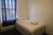 Cozy Budget Room Near Central London